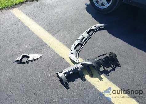 2011 Porsche Panamera 4S z USA, uszkodzony, nr VIN WP0AB2A74BL061682